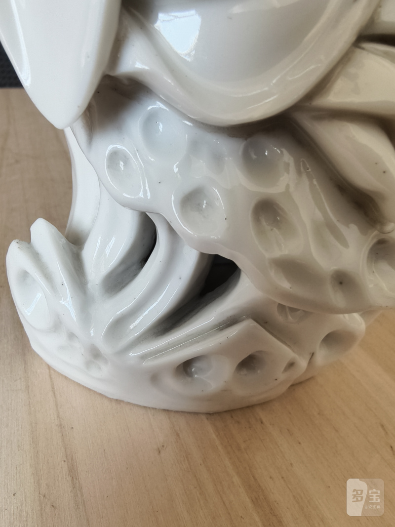 A dehua figure of a Guanyin and child - 图13